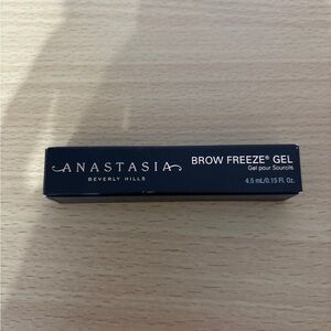 Anastasia Beverly Hills Brow Freeze Gel